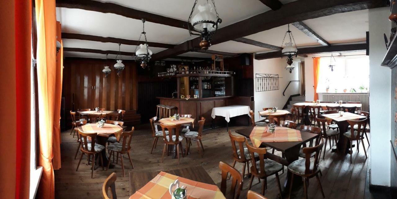 Gasthaus "Zur Linde" Harzgerode Exteriör bild